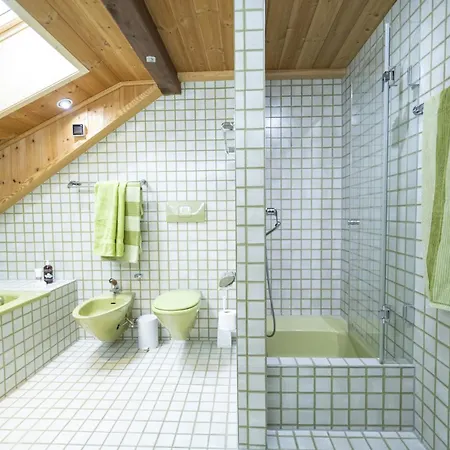 Chasa Rontsch Madlaina アパート