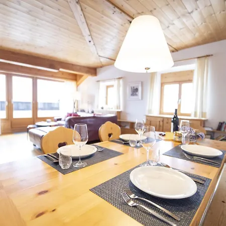 Chasa Rontsch Madlaina Apartamento Scuol